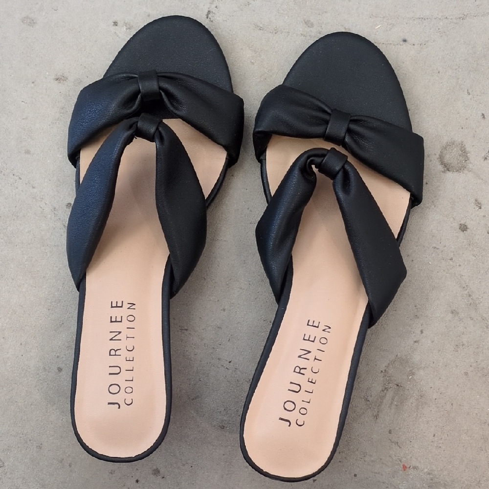 Journee Collection‎ Women's Black Bowtie Heeled Sandals Size 6.5